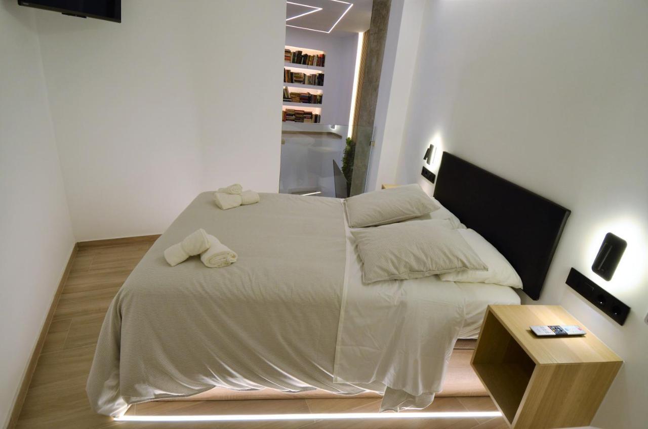 Biblioteca De Lujo En El Centro Historico De Malaga Apartment Екстериор снимка